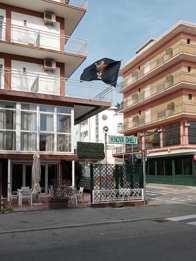 Hotel Nova Dhely Rimini Exterior photo